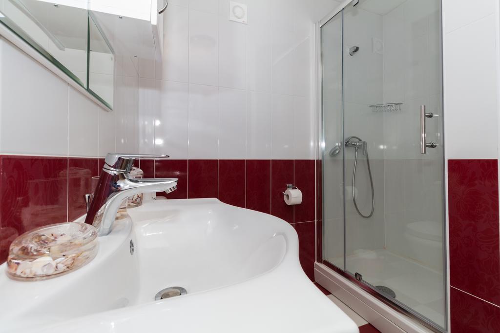 וודיצה Apartments Villa-Ines Center מראה חיצוני תמונה