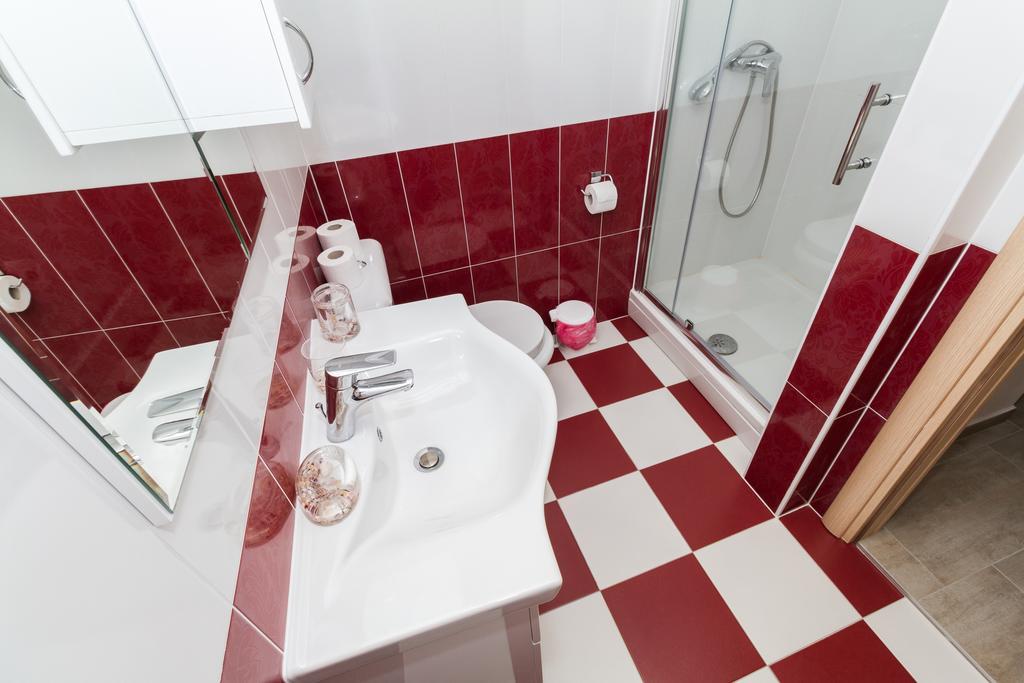 וודיצה Apartments Villa-Ines Center מראה חיצוני תמונה