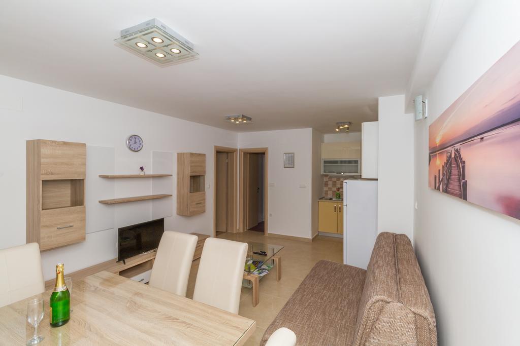 וודיצה Apartments Villa-Ines Center מראה חיצוני תמונה